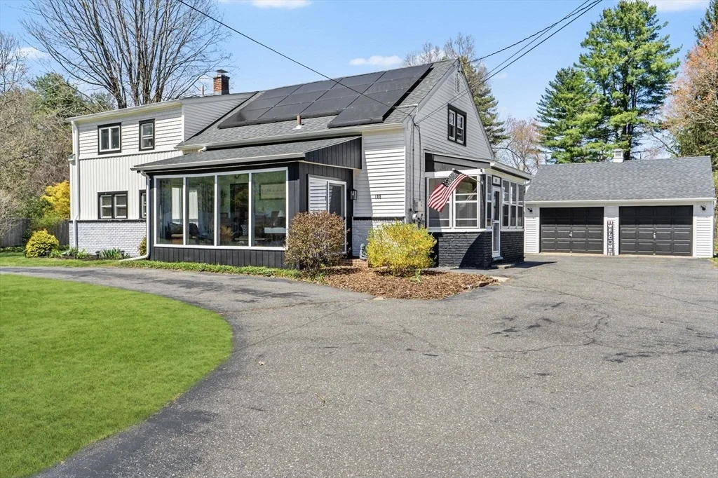 Photo of 105 Plain Street