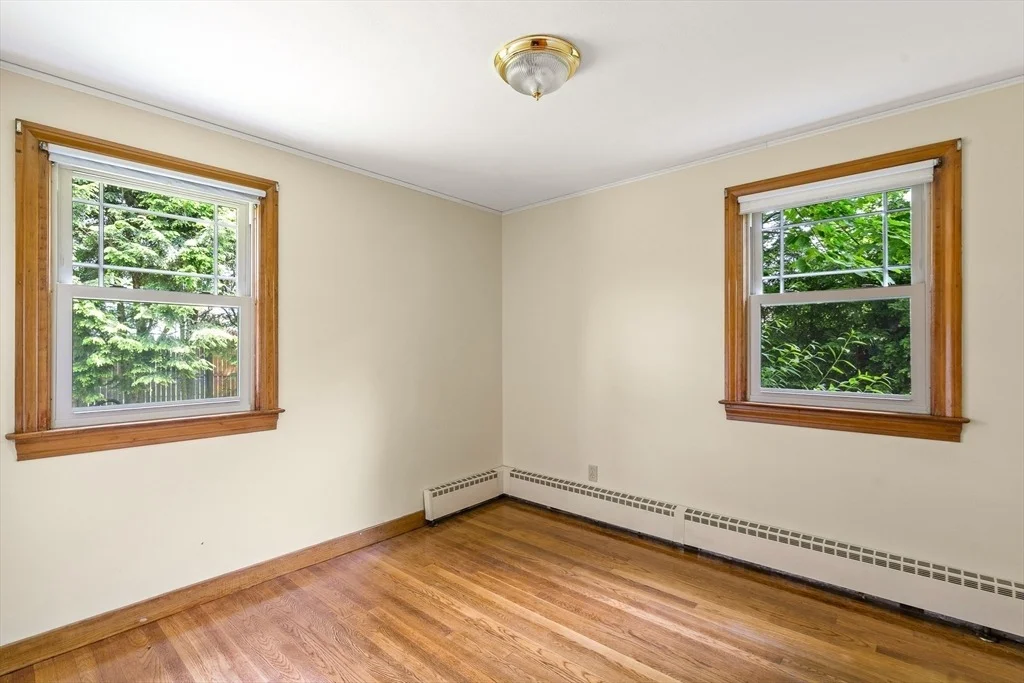 Photo of 16 Sheldon Ave
