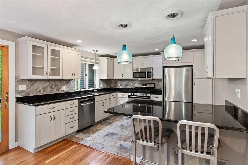 Photo of Unit 1 at 16 Deer Path