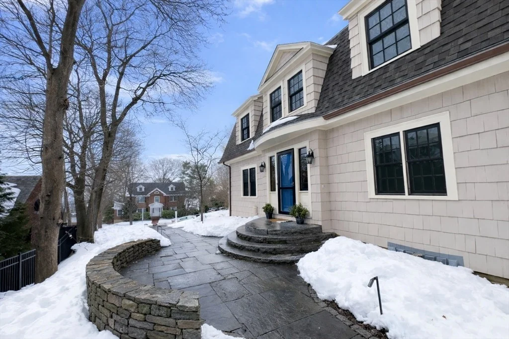 Photo of 11 Hillcrest Road