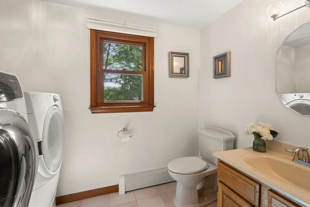 Photo of 6 Crockett Cir