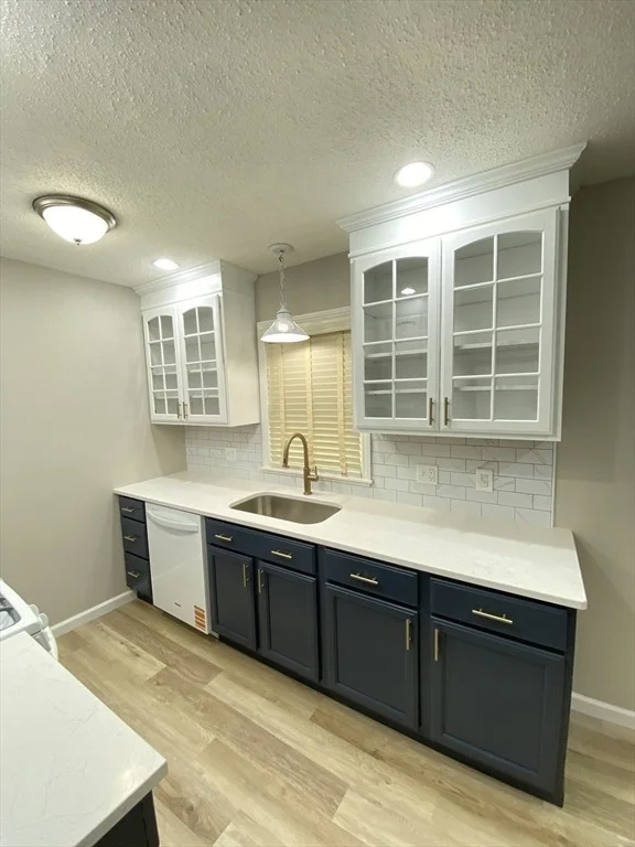Photo of 915 Bradley Road