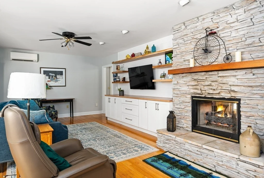 Photo of 6 Pine Meadow Drive
