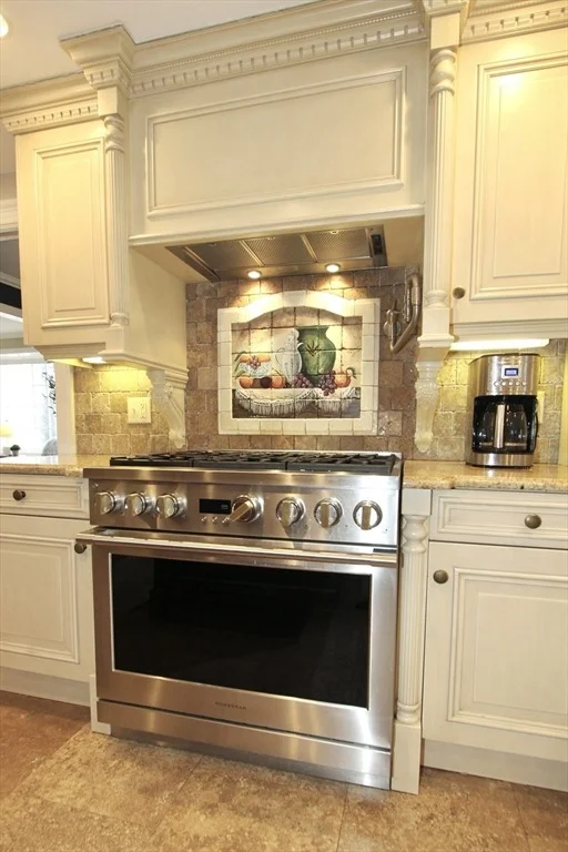 Photo of 16 Sycamore Dr