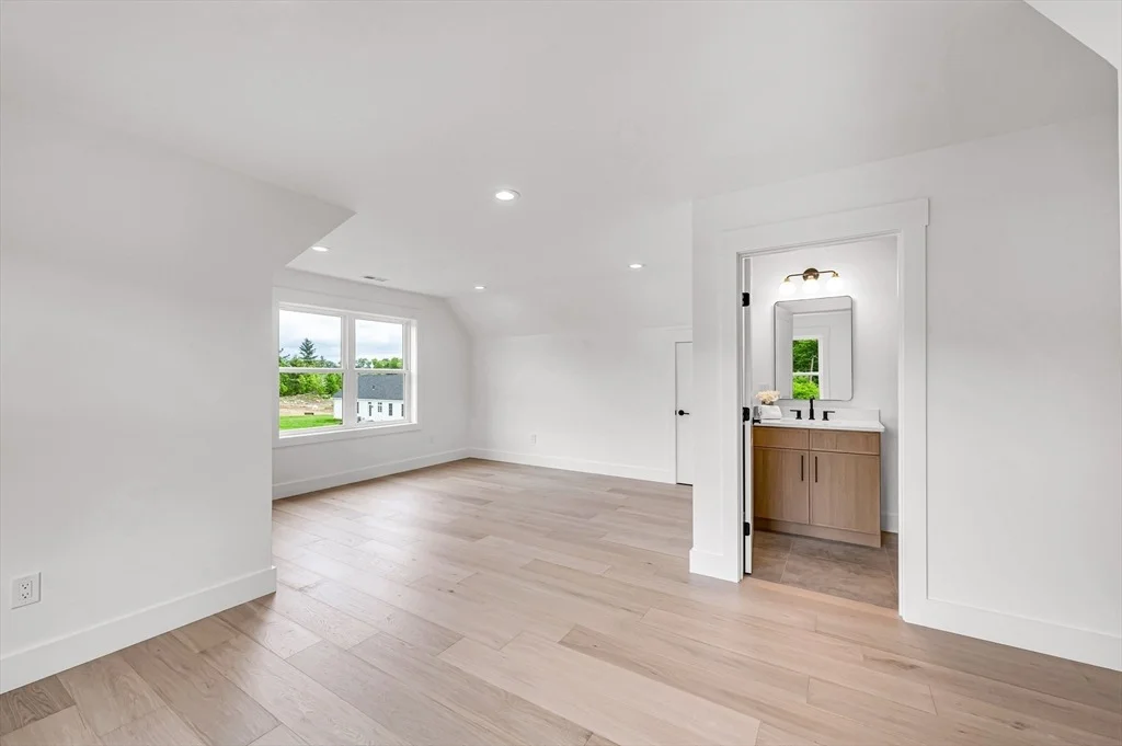 Photo of 32 Balsam Hill Rd