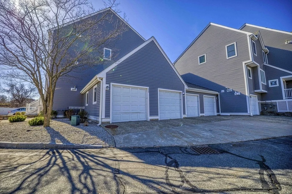 Photo of Unit 9906 at 700 Shore Dr