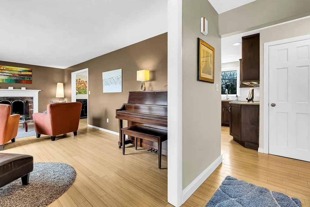 Photo of 2 Juniper Cir