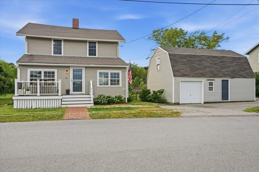 Photo of 13 6th Avenue