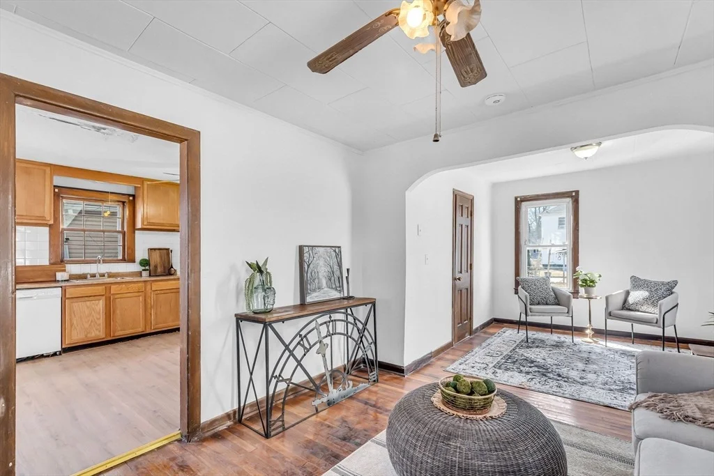 Photo of 274 Commonwealth Ave