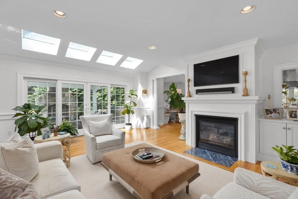 Photo of 38 Whiton Ave