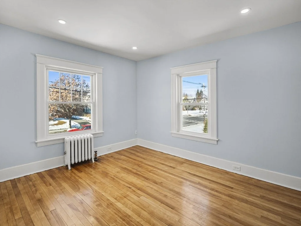 Photo of 329 Burncoat Street
