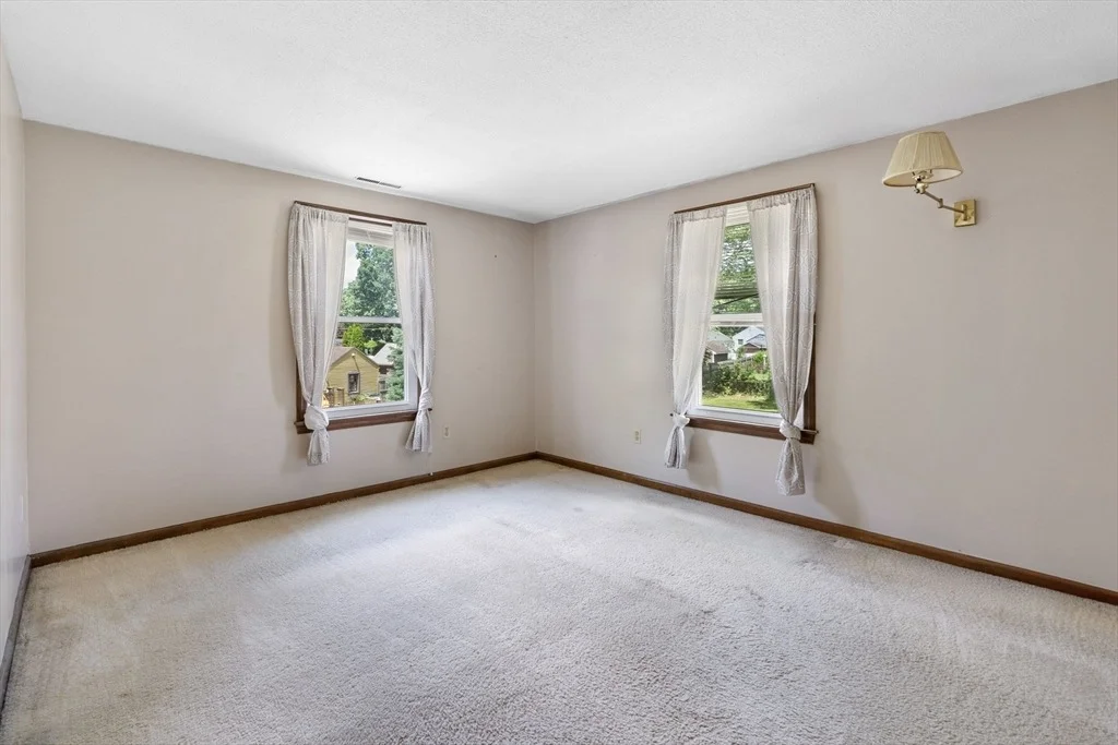 Photo of 25 Prince Avenue