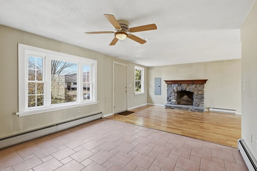 Photo of 14 Hawley Rd