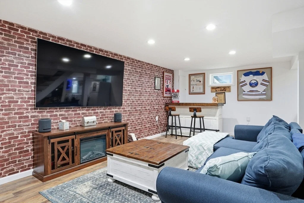 Photo of 50 Blackmount Dr