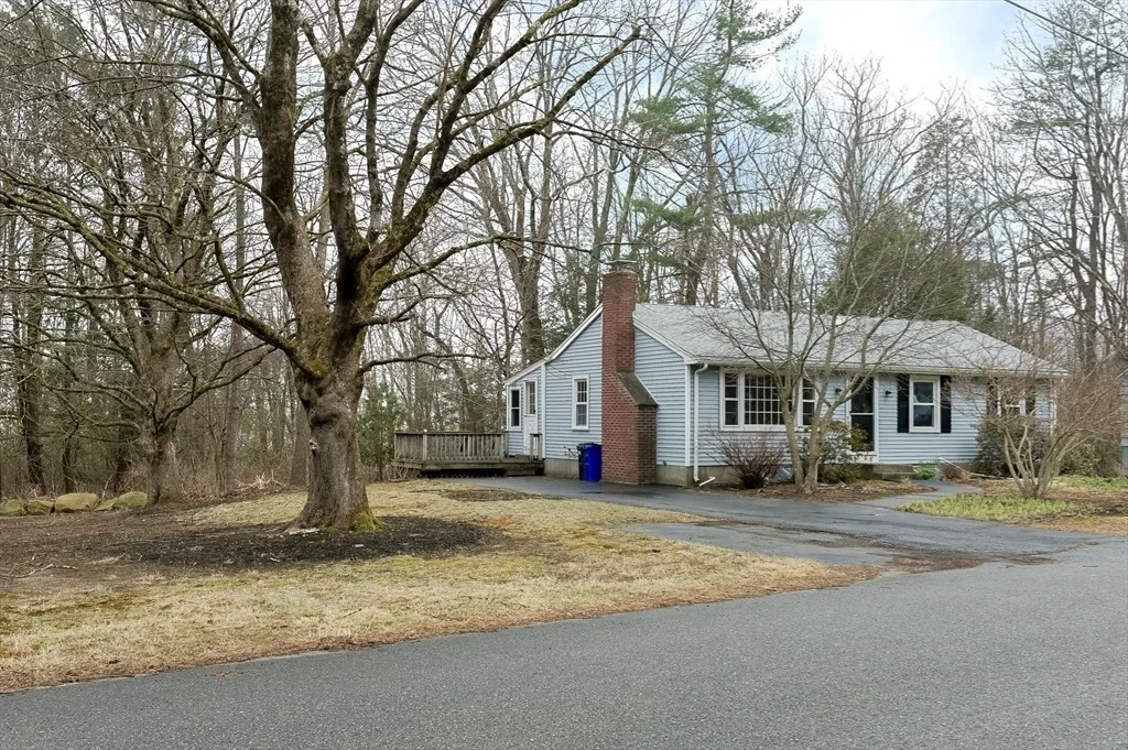 Photo of 41 Oak Crest Road