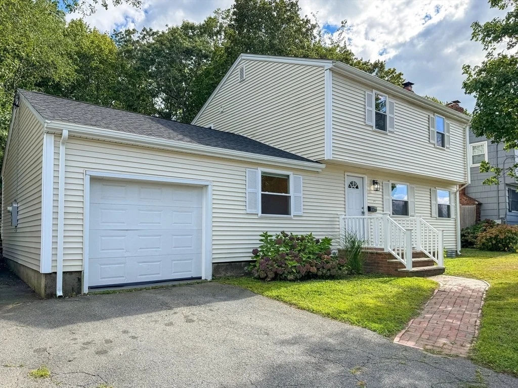 Photo of 282 Pleasant St