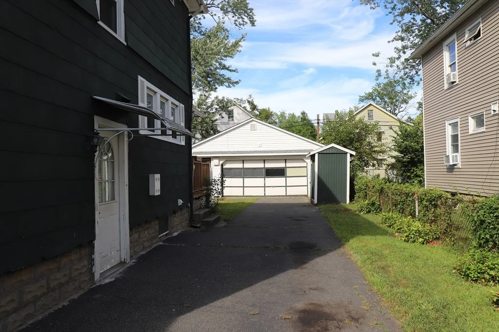 Photo of 129 Mooreland St.