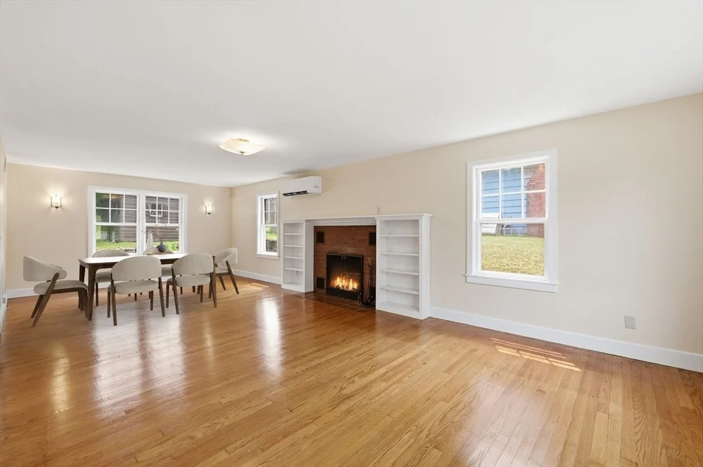 Photo of 375 Fredette Street