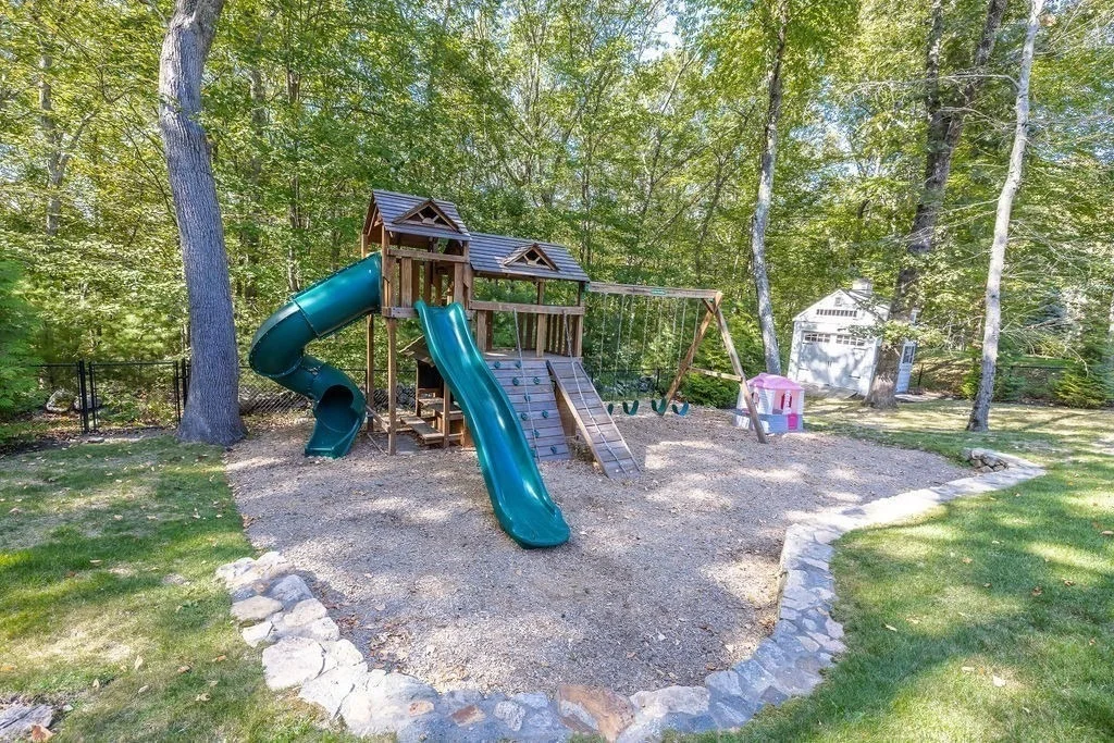 Photo of 100 Nobscot Drive
