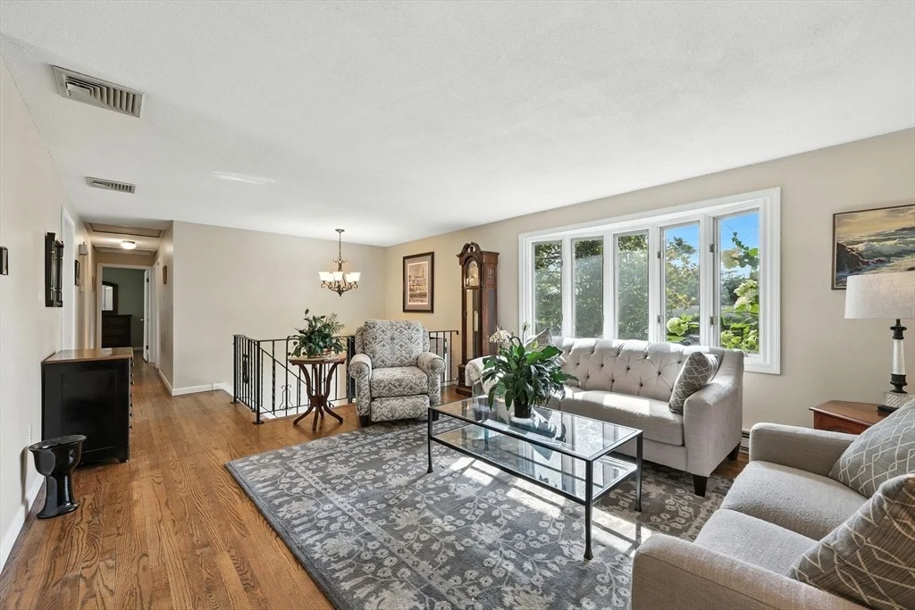 Photo of 4 Claren Dr