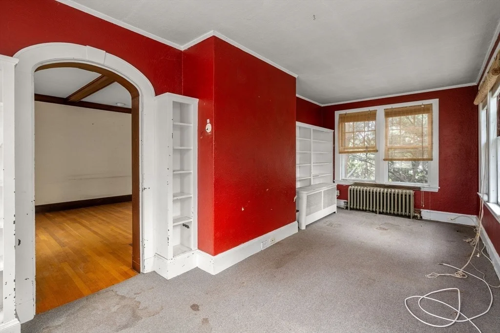 Photo of 10 Stoneleigh Cir