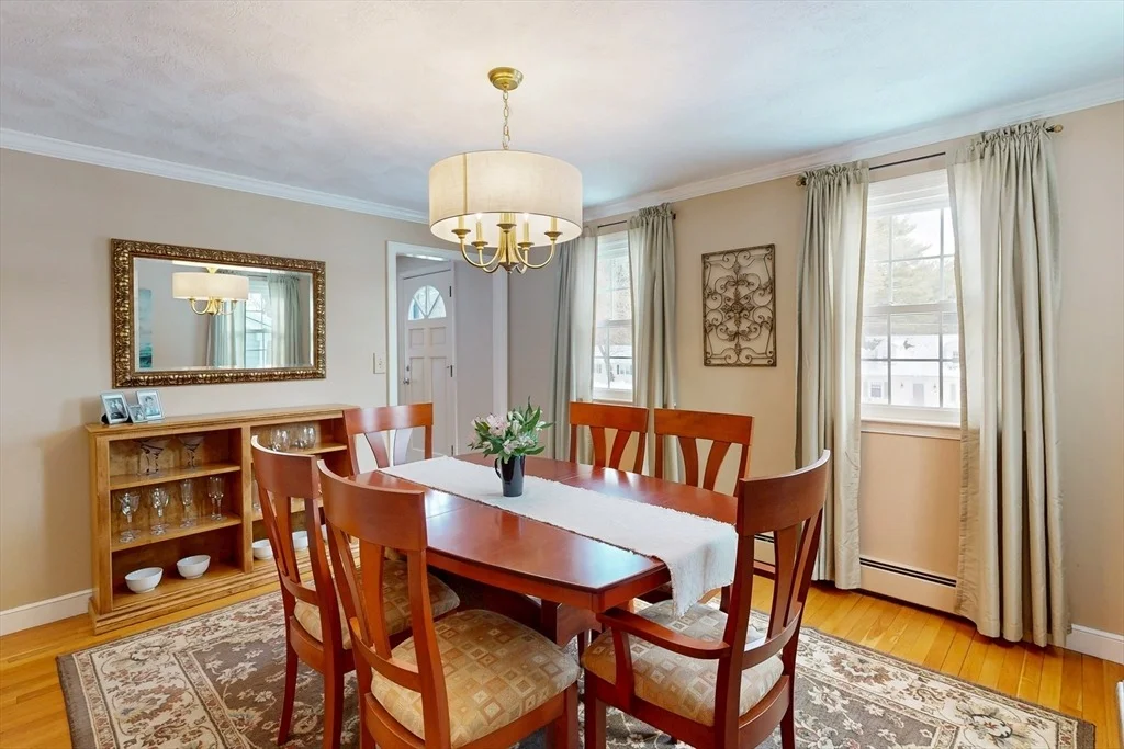 Photo of 57 Colonial Rd