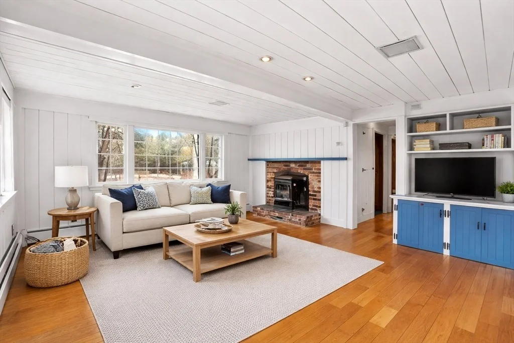 Photo of 104 Mill St