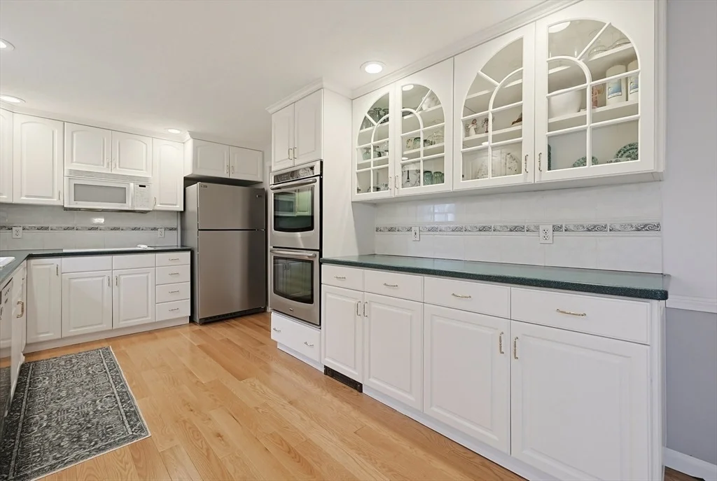 Photo of 49 Stonybrook Dr