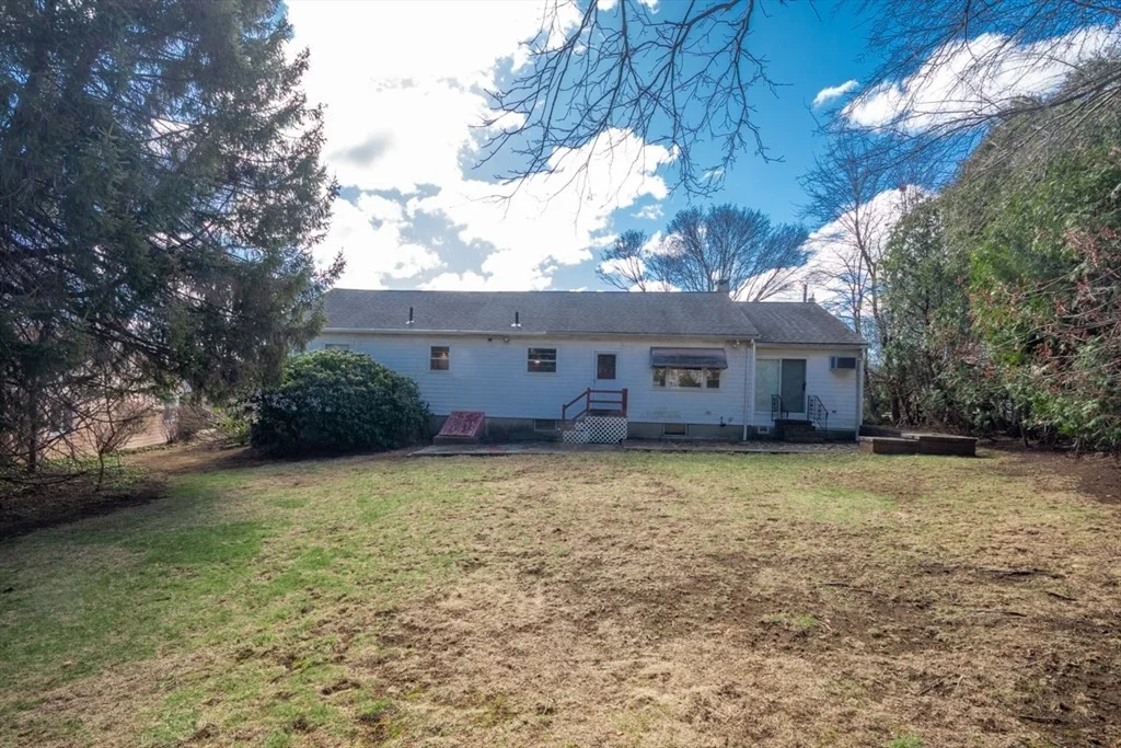 Photo of 5 Longmeadow Rd