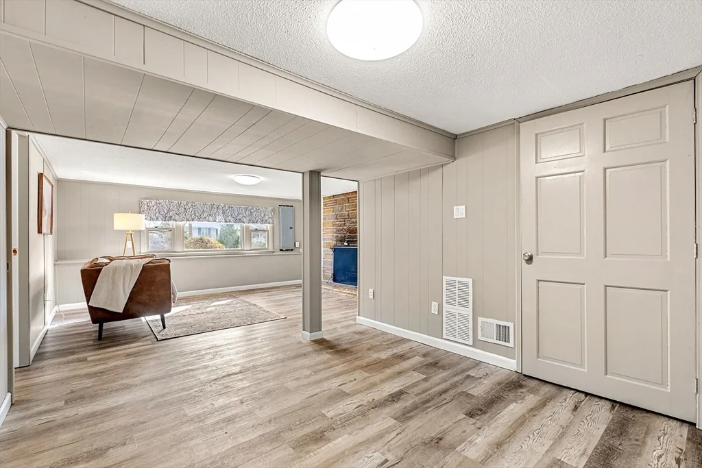 Photo of 169 Starr Ave