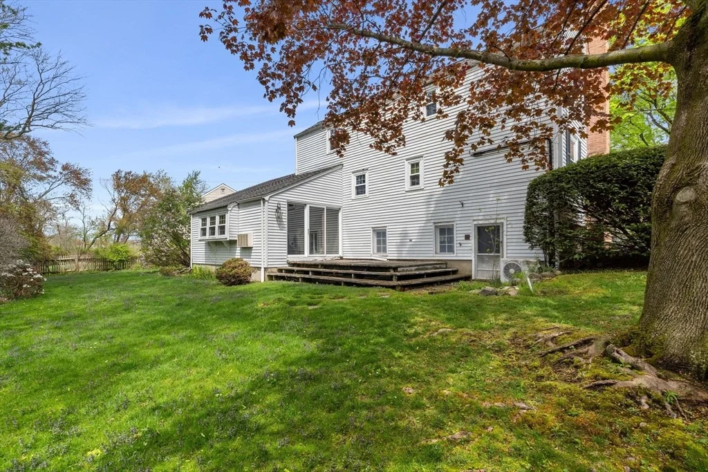 Photo of 37 Elm Crest Road