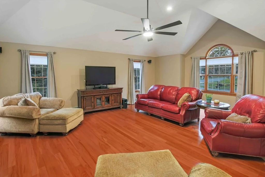 Photo of 5 Wildflower Dr