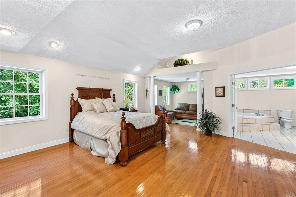 Photo of 176 Robbs Hill Rd