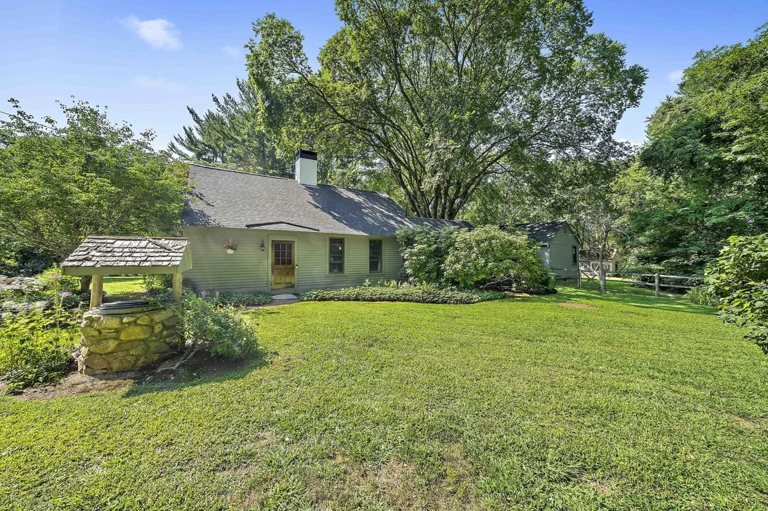 Photo of 128 Whitford Cir