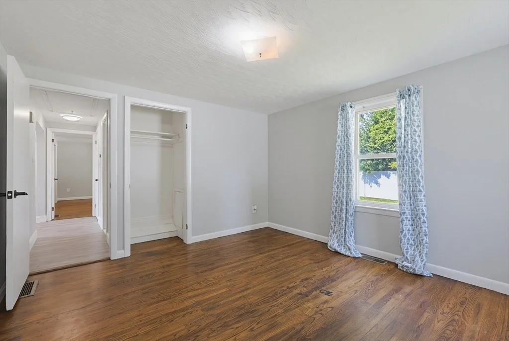 Photo of 30 Lloyd St