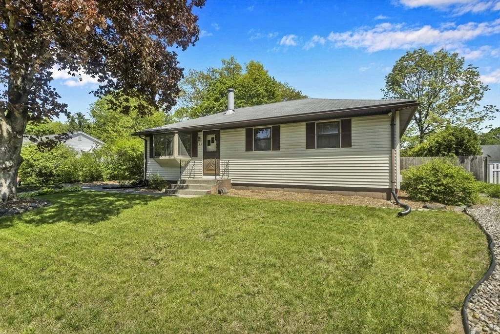 Photo of 23 Beyer Dr