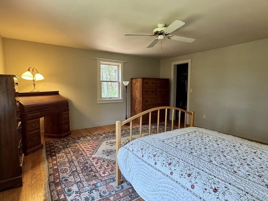 Photo of 1450 West Road