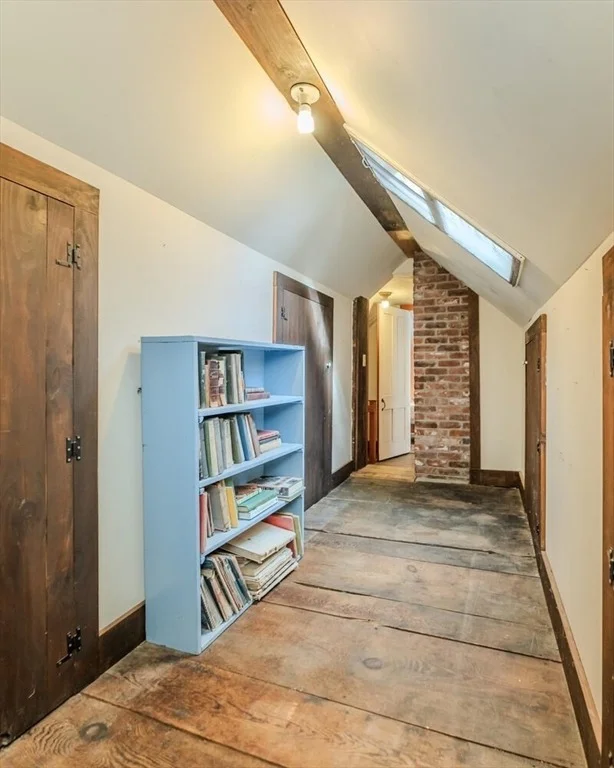 Photo of 111 Amherst Rd