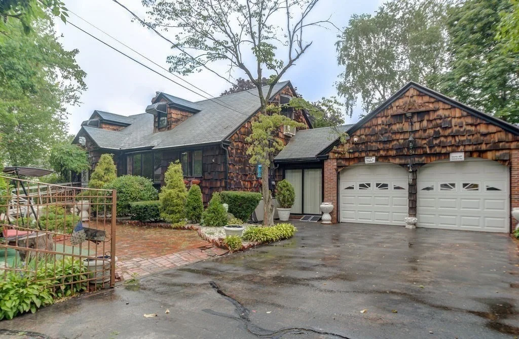 Photo of 64 Durso Avenue