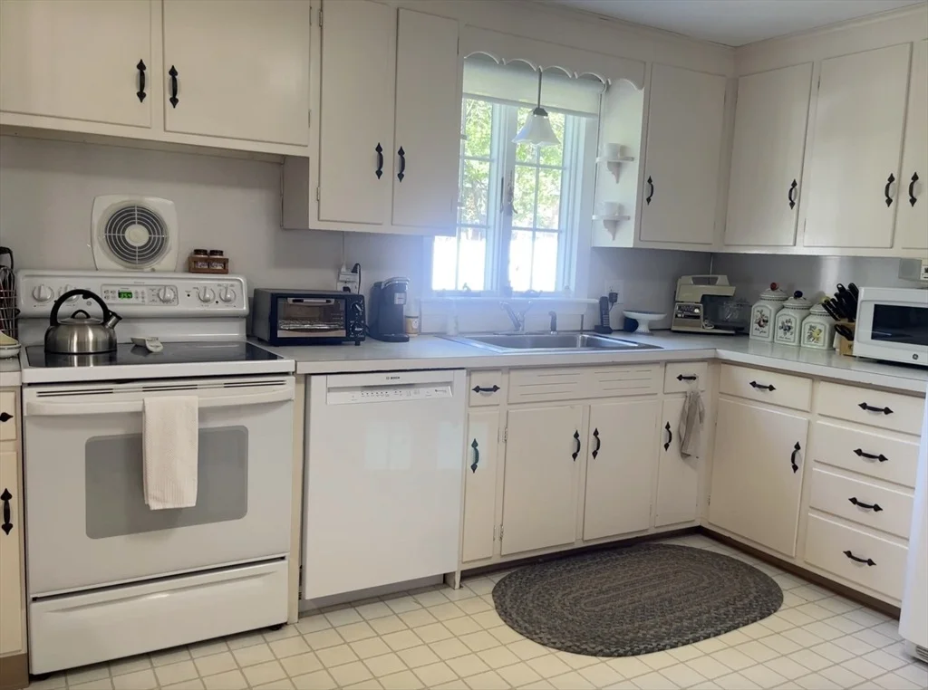 Photo of 43 Pine Hill Rd