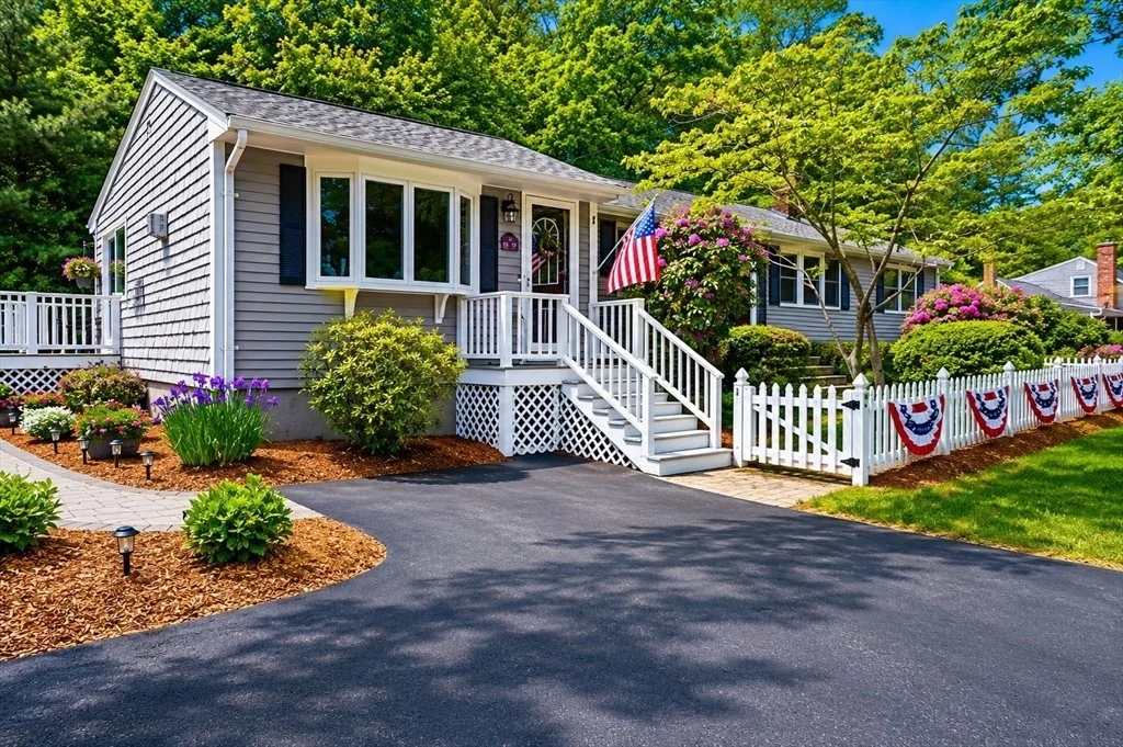 Photo of 579 Walnut St