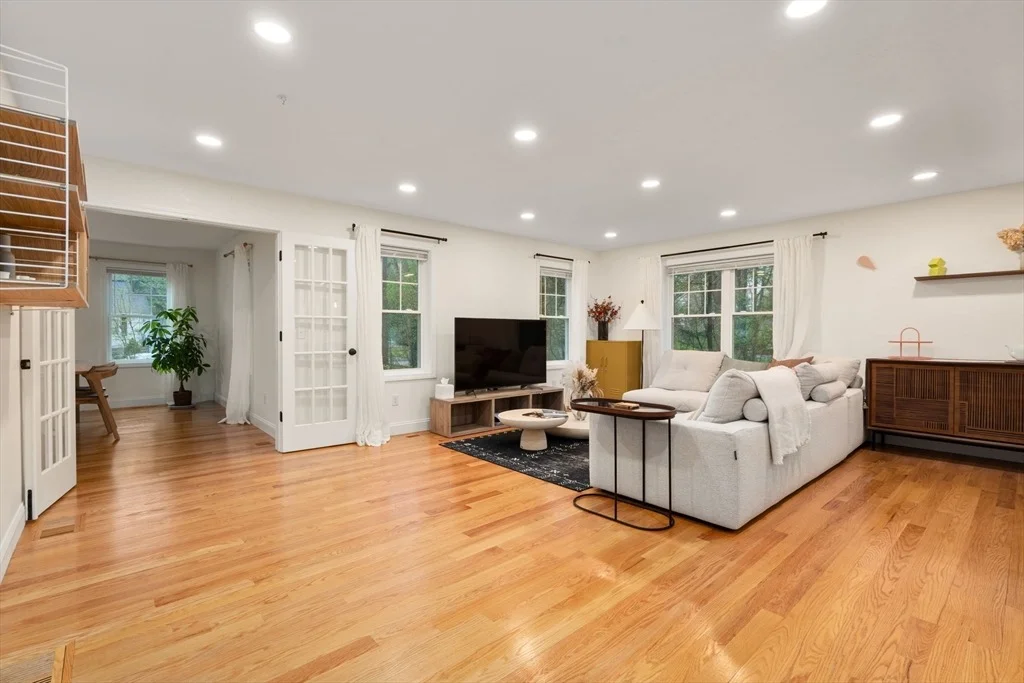 Photo of 97 Batchelder Rd