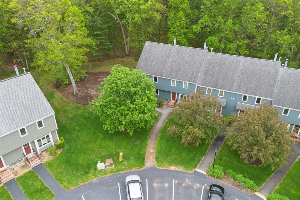 Photo of Unit 1 at 16 Deer Path