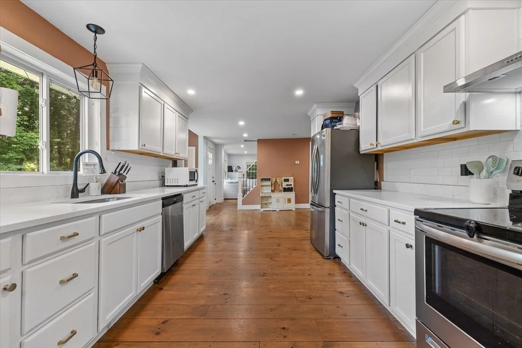 Photo of 152 N Main St