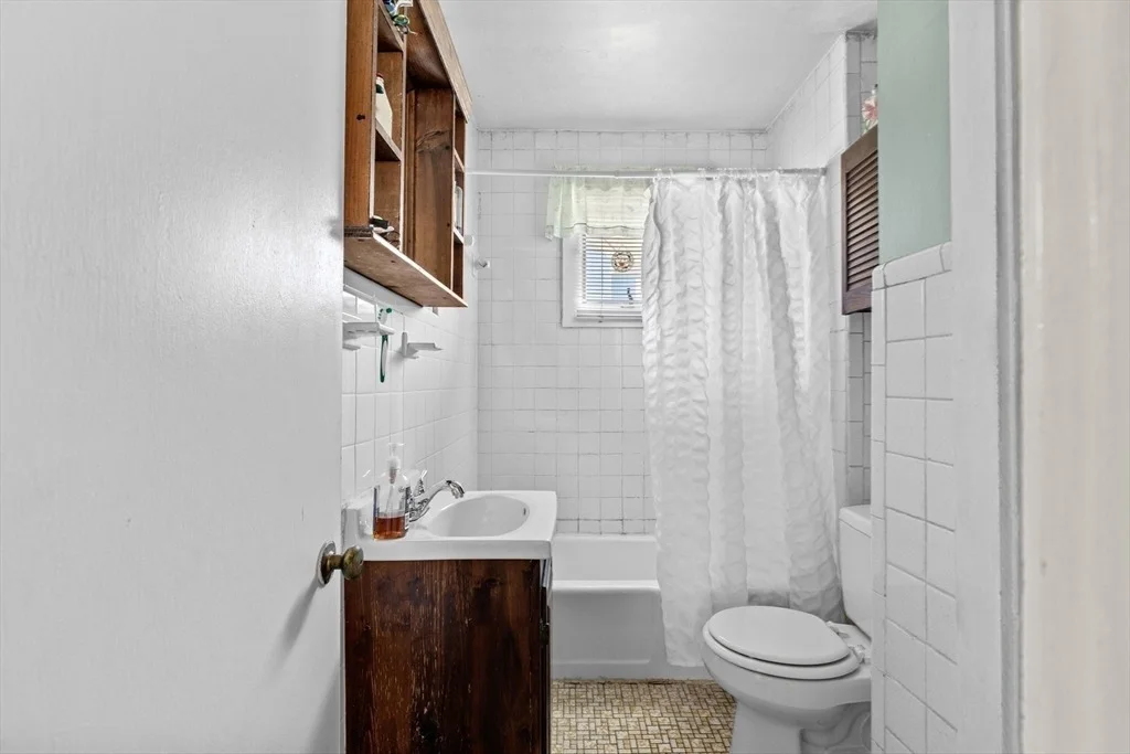 Photo of 38 Custer Street
