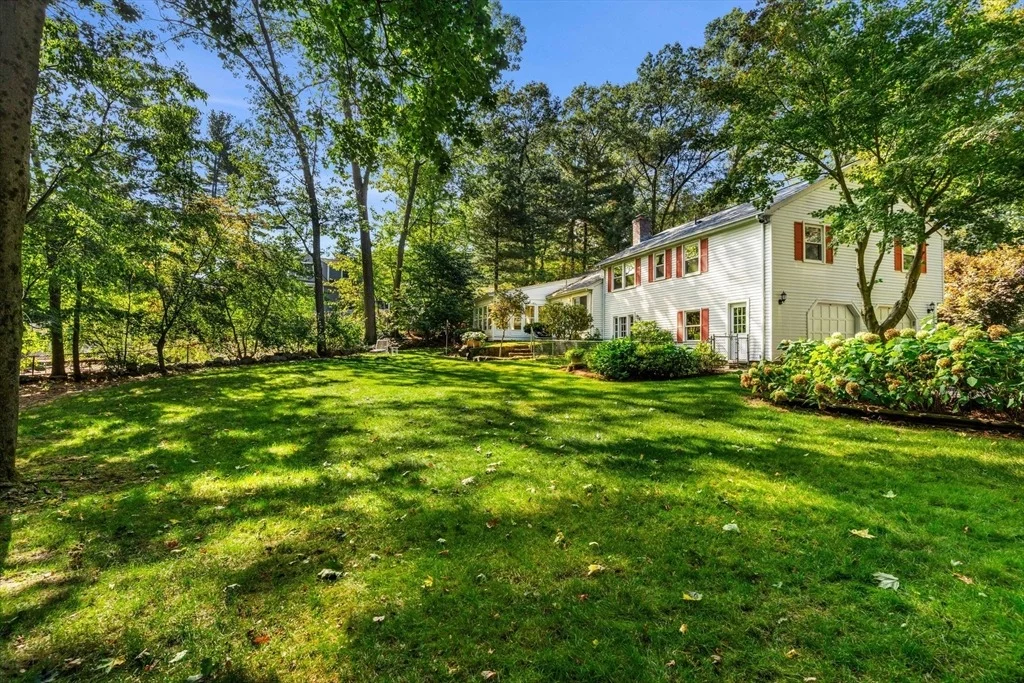 Photo of 19 Smithshire Estates