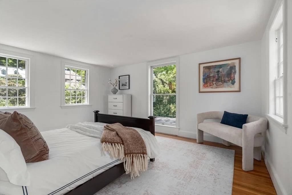 Photo of 25 Chestnut Hill Rd
