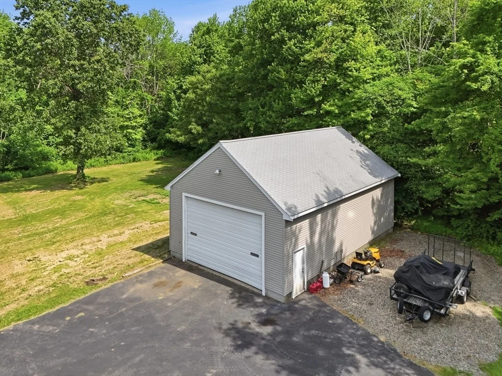 Photo of 126 Putnam Hill Rd