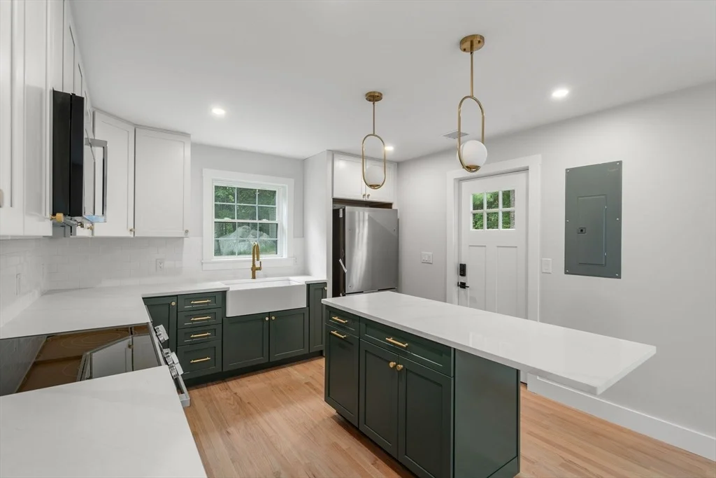 Photo of 19 Whitehorse Rd