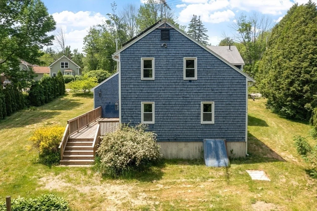 Photo of 90 Royalston Rd